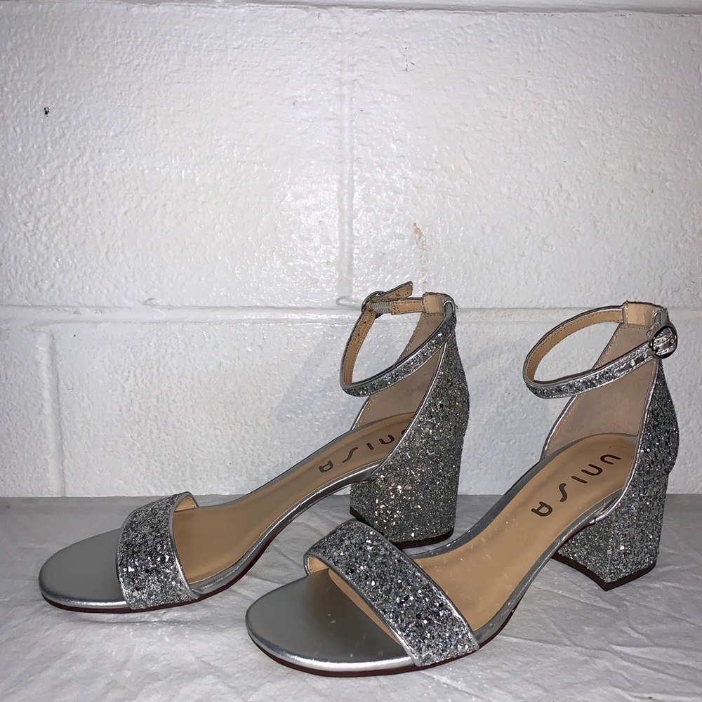 UNISA Heels